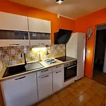 Sous Les Etoiles - Dans Gratte-ciel Avec Parking En Sus Apartment *