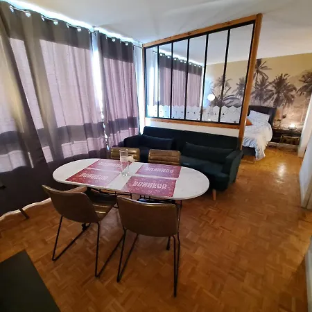 Apartmán Sous Les Etoiles - Dans Gratte-ciel Avec Parking En Sus