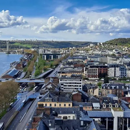 Sous Les Etoiles - Dans Gratte-ciel Avec Parking En Sus